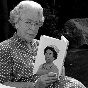 Jeannette Charles, die die Königin verdoppelte, ist im Alter von 96 Jahren gestorben
